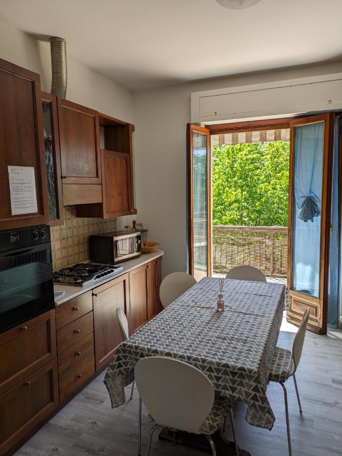 Relax E Passeggiate Tra Laghi E Monti Apartment Casale Corte Cerro Екстериор снимка