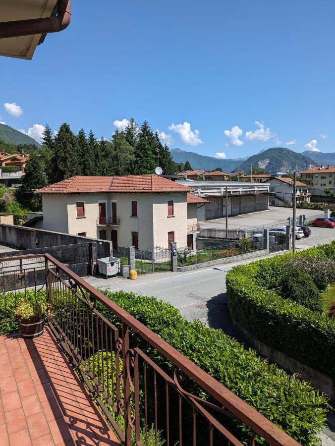 Relax E Passeggiate Tra Laghi E Monti Apartment Casale Corte Cerro Екстериор снимка